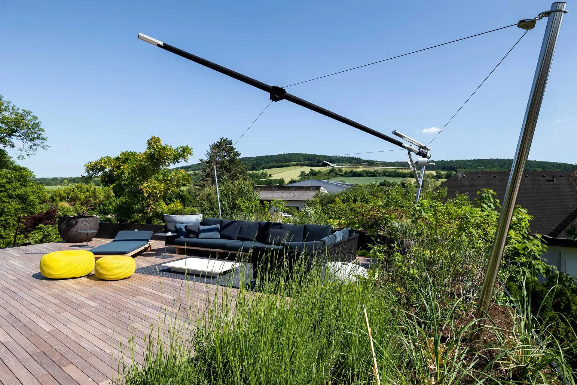 68bed3b98f02225e7fb1e972_107264_SQK-Cantilever_Kramer+Kramer_Strahlen_Orchestra noir_IMG_2646_web